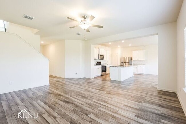 Building Photo - 2827 Praline Ferry