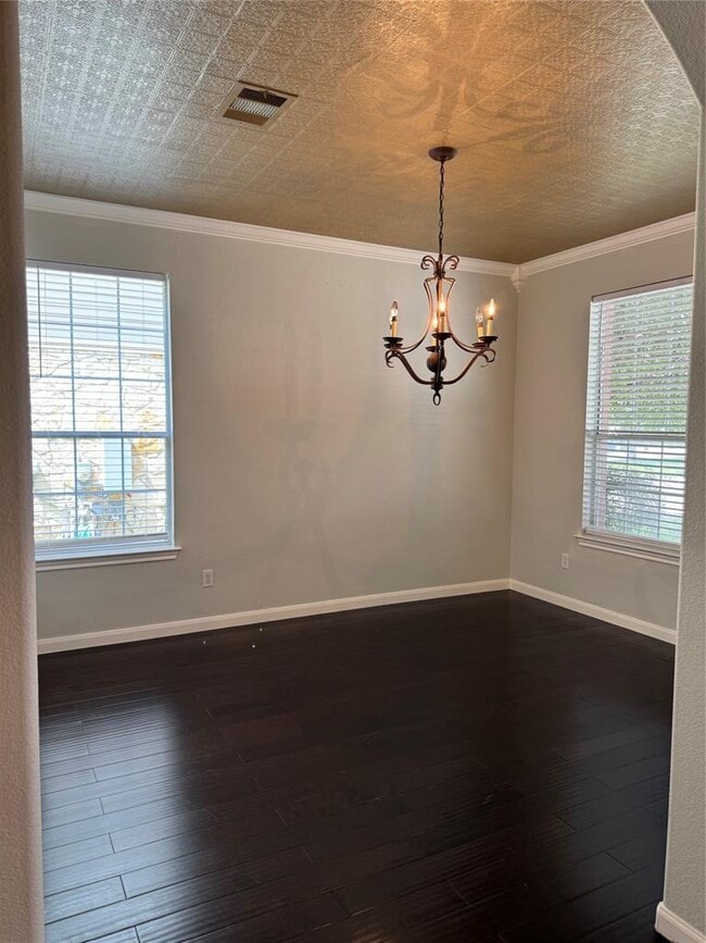 Building Photo - 2306 Brookhollow Terrace