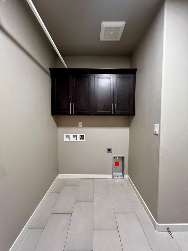 Building Photo - Non-Refundable & Security Deposit Total: $2800.00