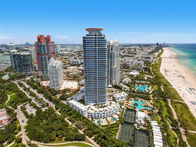 Building Photo - 100 South Pointe Dr