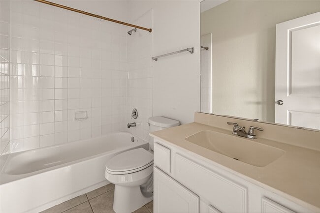 Building Photo - 12102 City Trek Ln