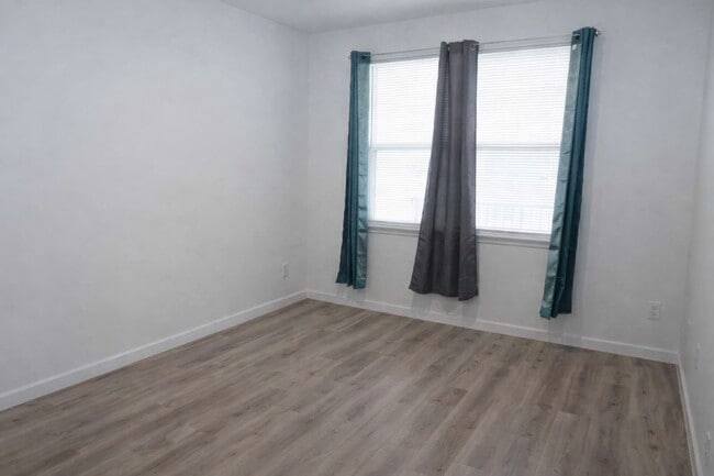 Building Photo - 1210 Southstation Pl