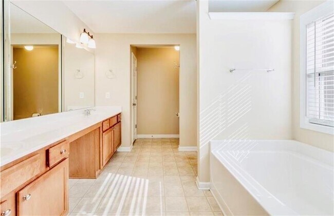 Building Photo - 5430 Crestwick Wy