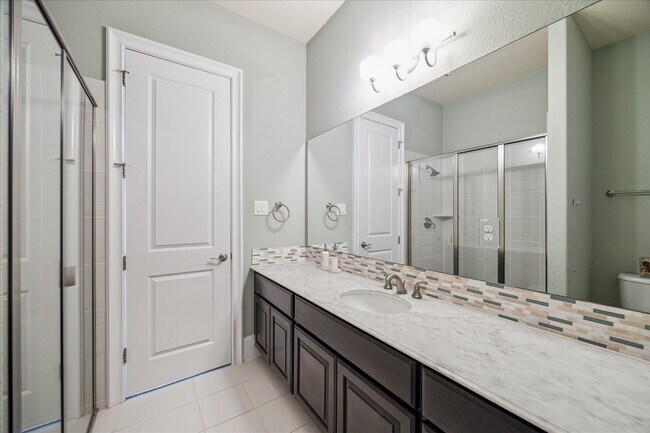 Building Photo - 4511 Royal Bend Ln