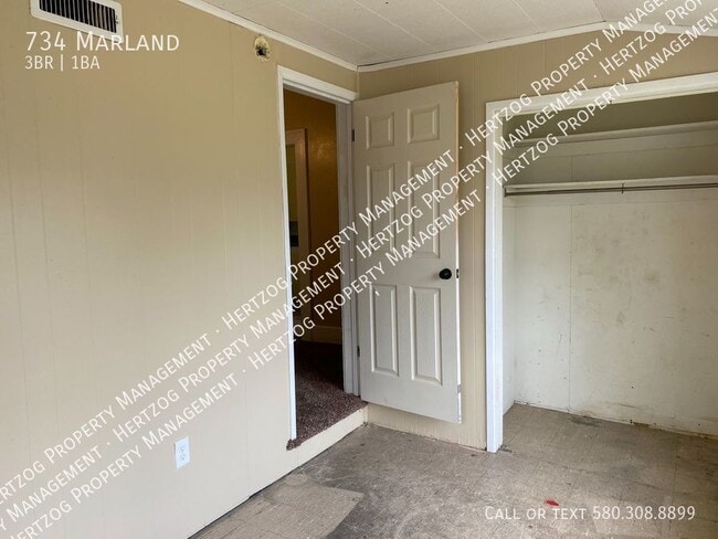 Building Photo - 734 Marland-