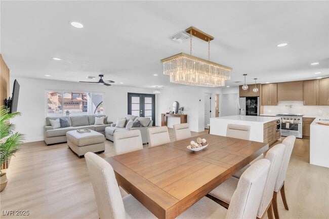 Building Photo - 3485 Shamrock Ave