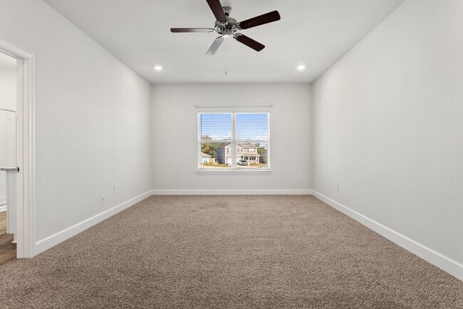 Building Photo - 3000 Rachel Pl