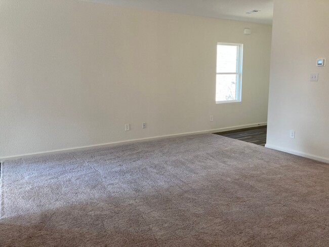 Building Photo - 3 bedroom house in Forney