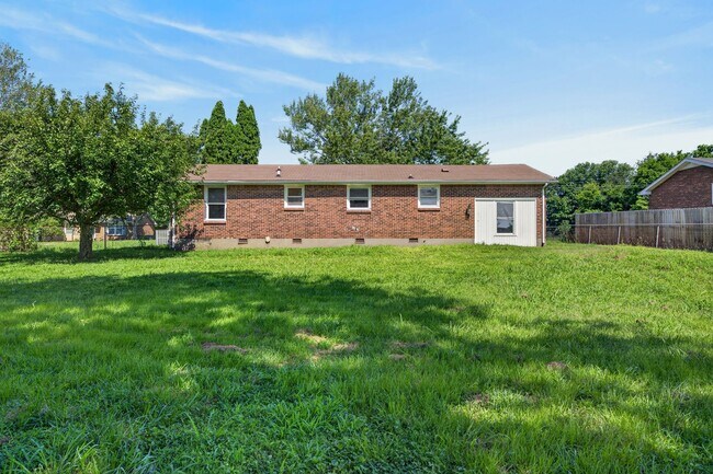 Building Photo - 573 Waldorf Dr