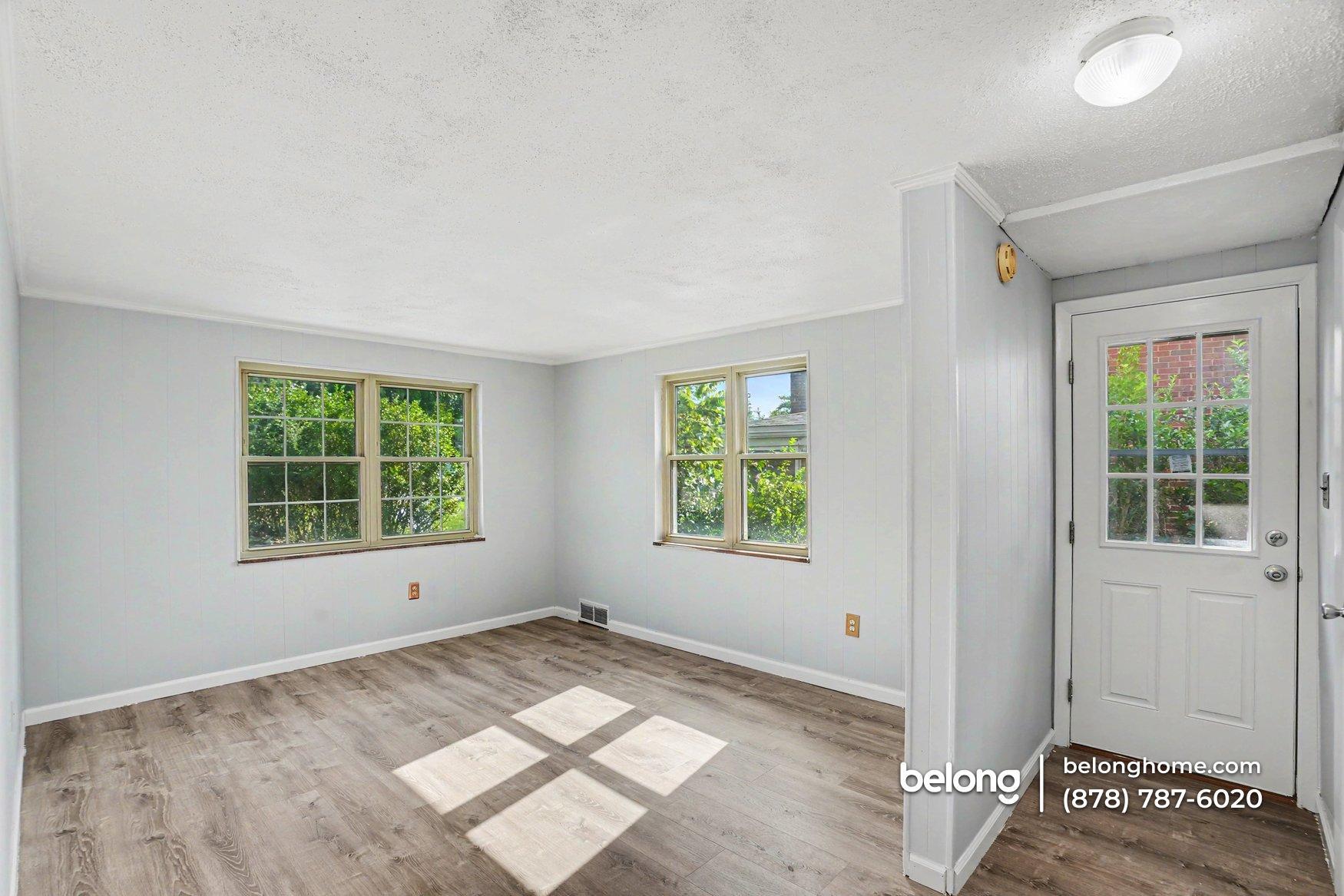 Building Photo - 5240 Orchard Hill Dr