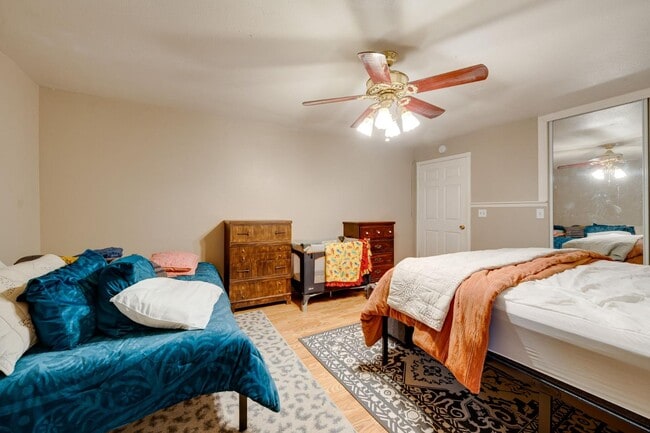 Building Photo - 12707 Leo Ln