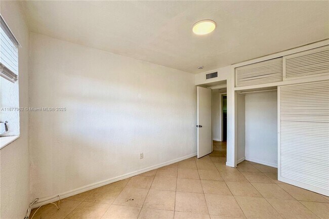 Building Photo - 7410 SW 82nd St