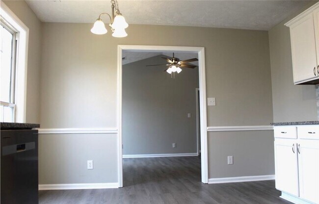 Building Photo - 3837 Meteor Dr