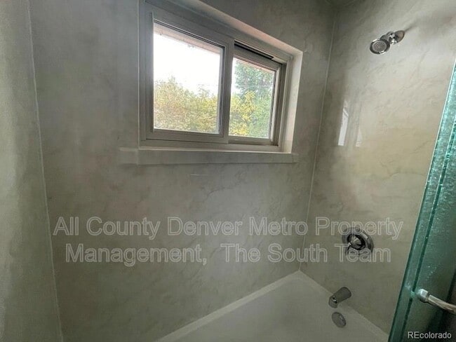 Building Photo - 4120 S Inca St