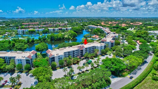 Building Photo - 950 Lavers Cir