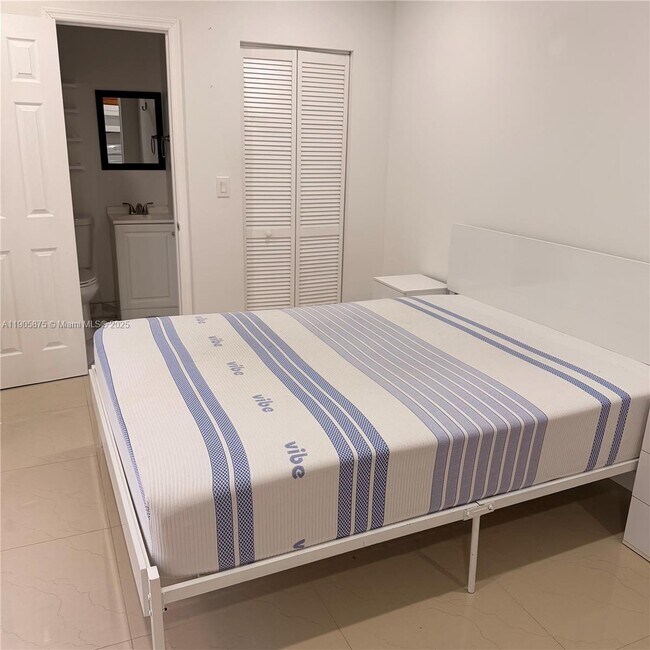 Building Photo - 6524 Wiley St