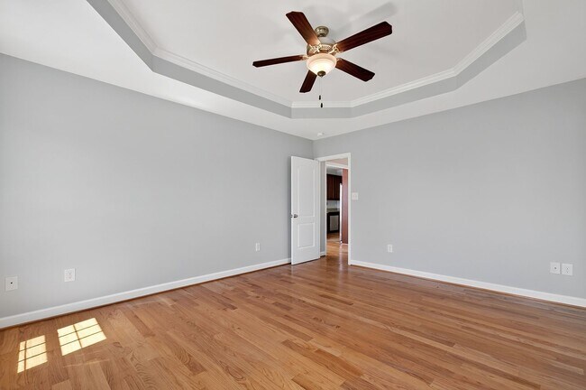 Building Photo - 147 Watersedge Ln