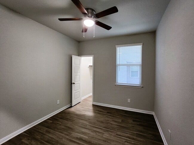 Building Photo - Beautiful Home in Cibolo