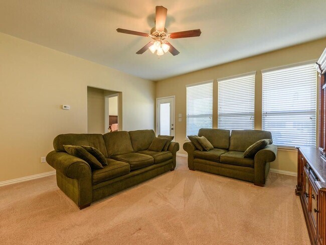 Building Photo - 16100 Hampton Bliss Trce