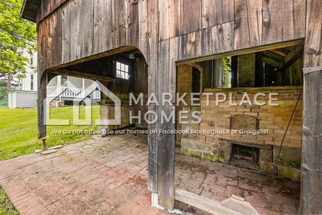 Building Photo - 227 Pine Knob Rd