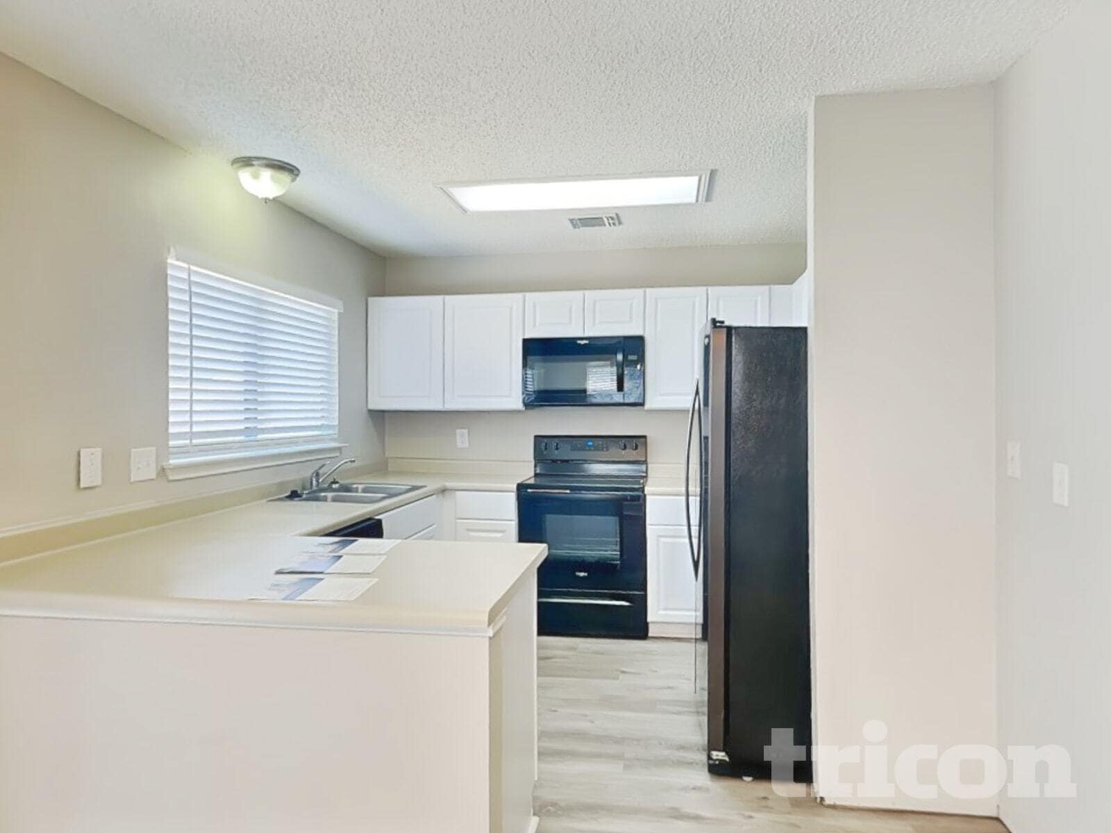 Building Photo - 7715 Skyline Ridge Dr