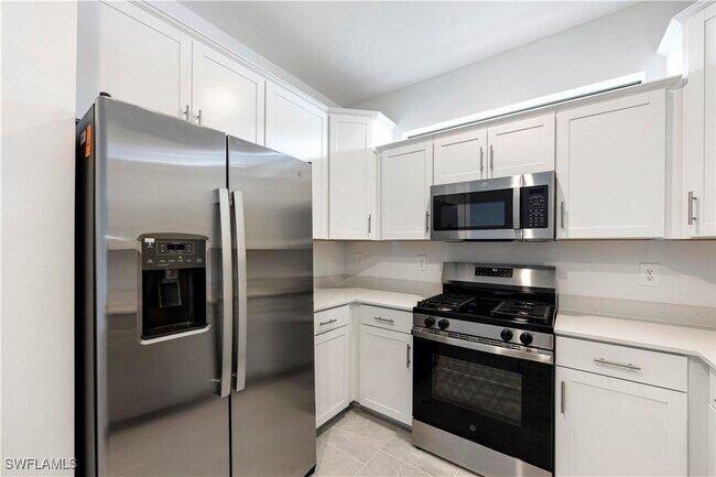 Building Photo - 19613 Hinkley Dr