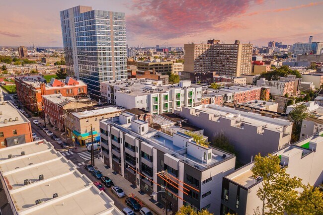 Building Photo - 1338 N 15th St