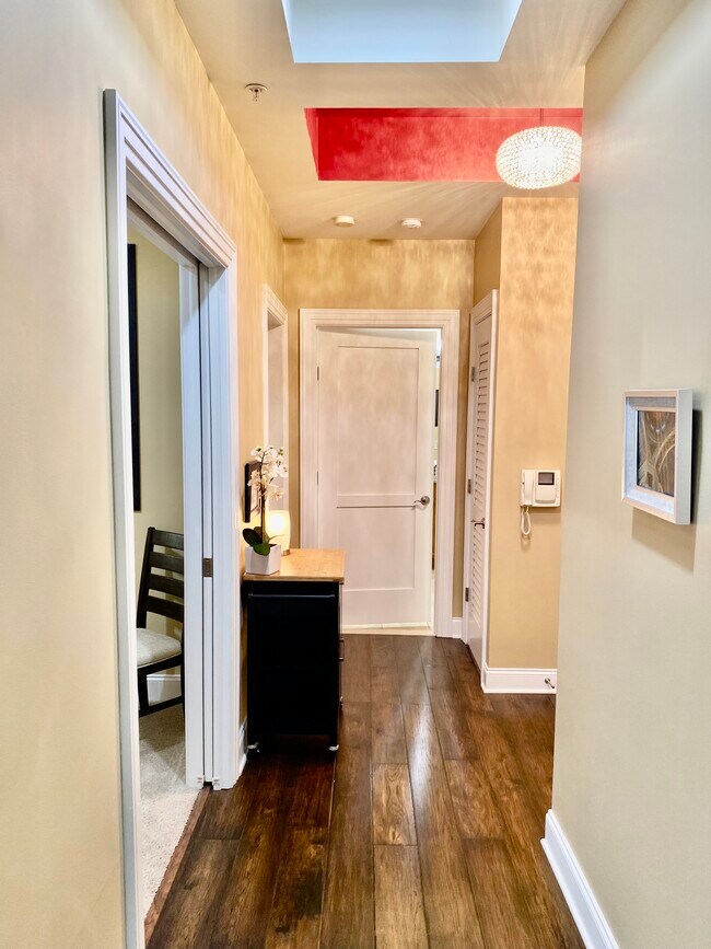 Building Photo - 30 Whistler Ct