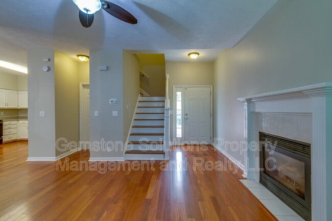 Building Photo - 55 Banwell Park