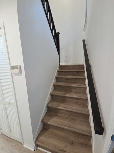 Building Photo - 237 S Wilderness Pt