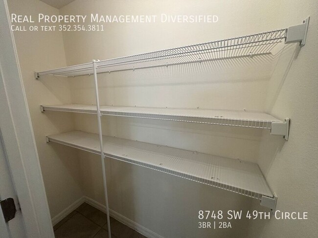Building Photo - 8748 SW 49th Cir