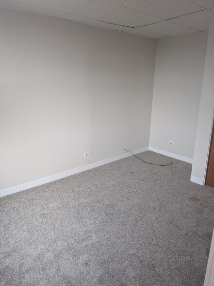 Building Photo - 1502 W Taylor St