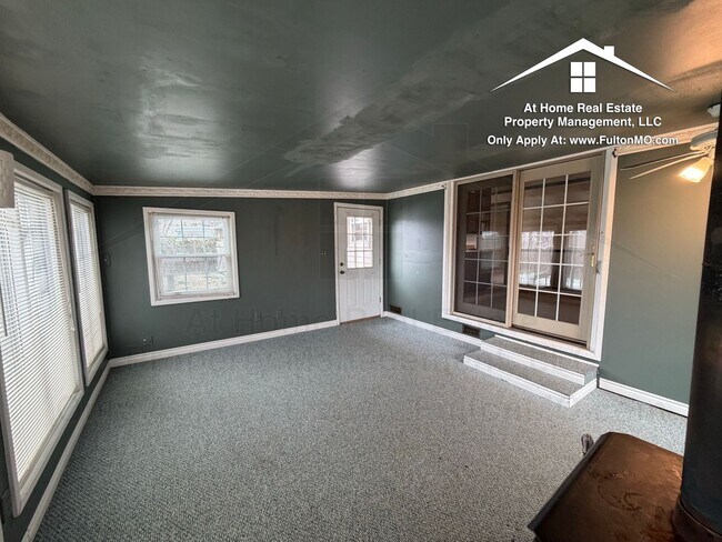 Building Photo - 1803 N School Blvd