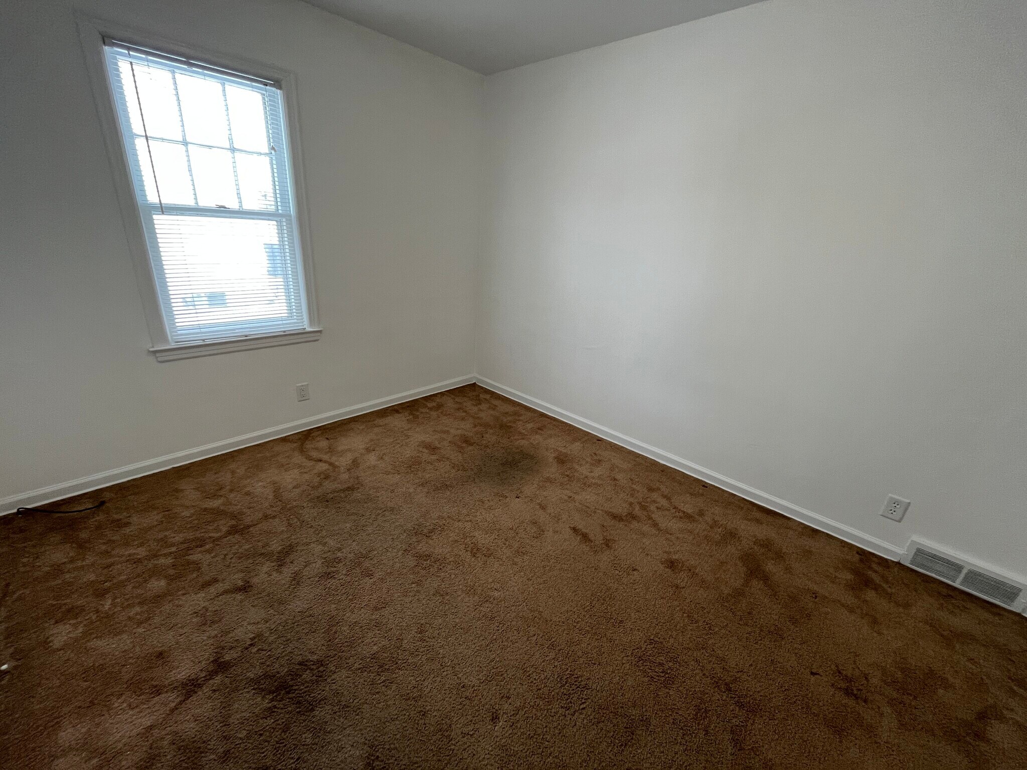 Building Photo - 615 Washington Ave