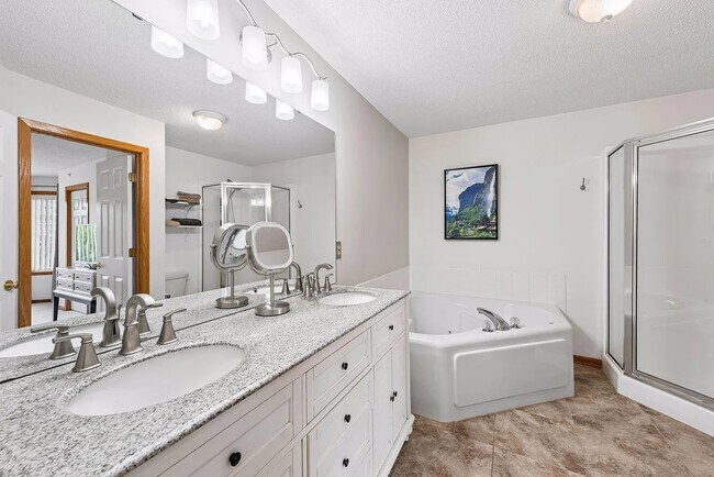 Building Photo - 787 Fairfield Cir