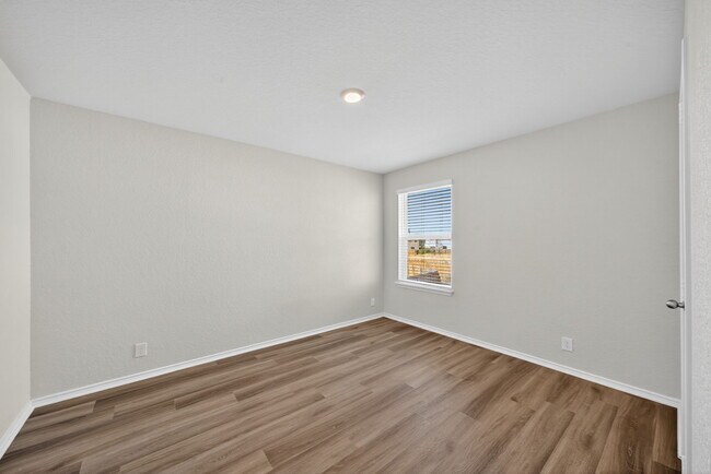 Building Photo - 8203 Rocky Pebble