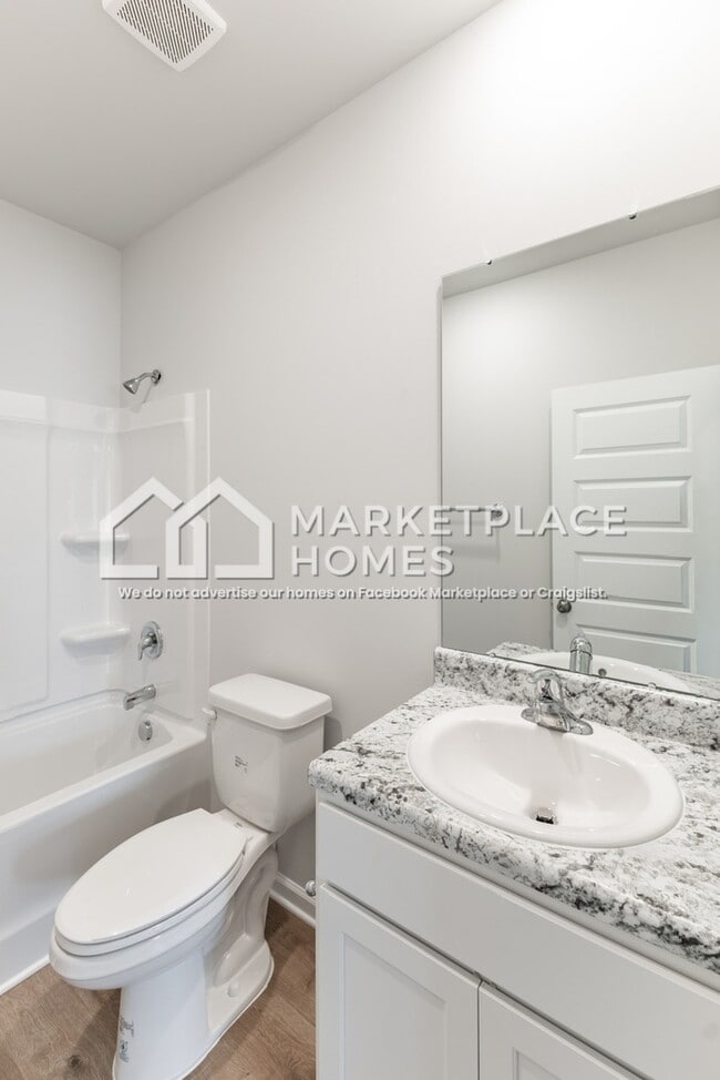 Building Photo - 165 Olde Hearth Rd