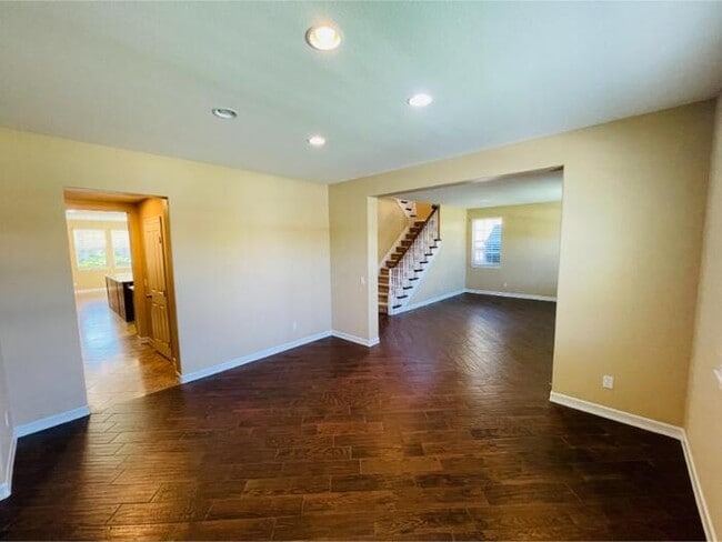 Building Photo - 32391 Alpine Ct
