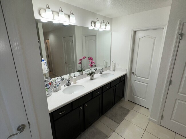 Building Photo - 7114 Brown Pelican Ct