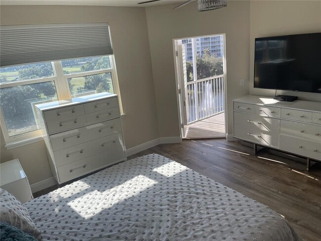 Building Photo - 960 Starkey Rd