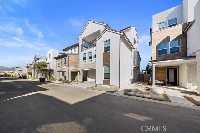 Building Photo - 120 Pin Ln