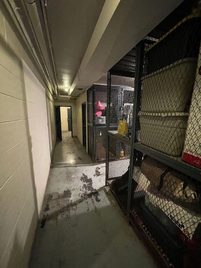 Building Photo - 744 W Gordon Ter