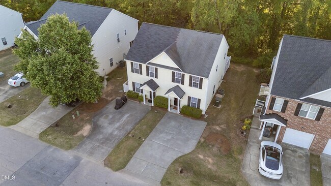 Building Photo - 225 Woodson Dr