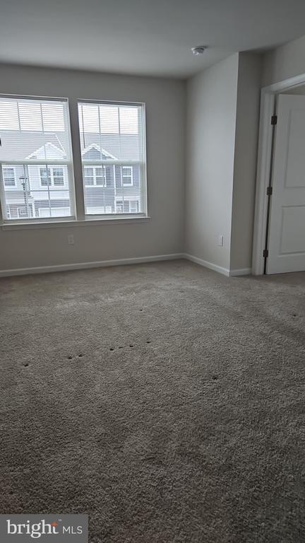 Building Photo - 30 Elliot Ln