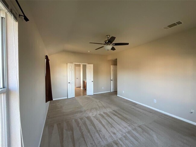 Building Photo - 4427 Meadowside Ln