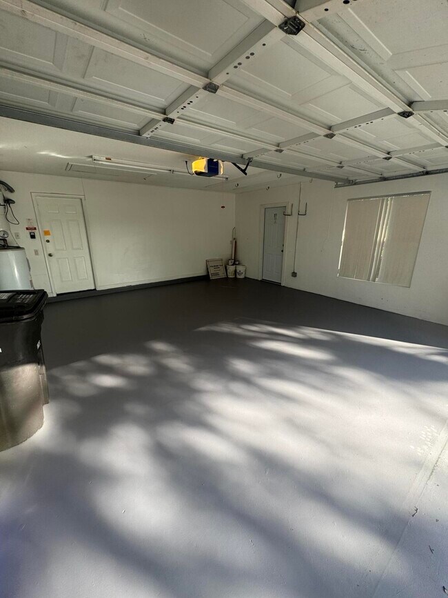 Building Photo - 900 Bear Island Cir