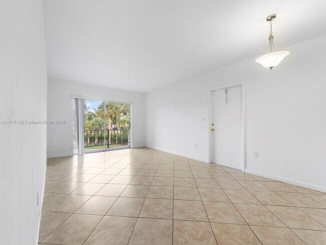 Building Photo - 14034 SW 90th Ave