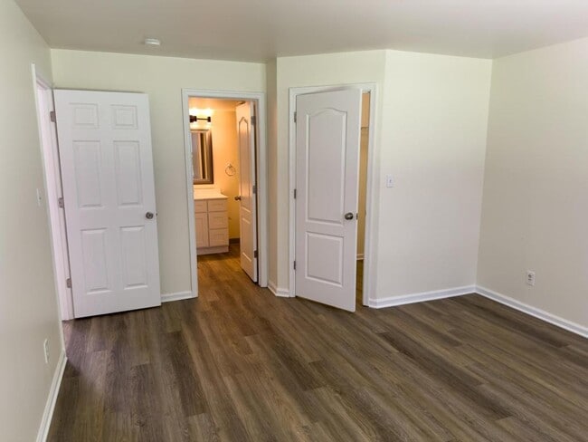 Building Photo - 7276- Sauerkraut Ln