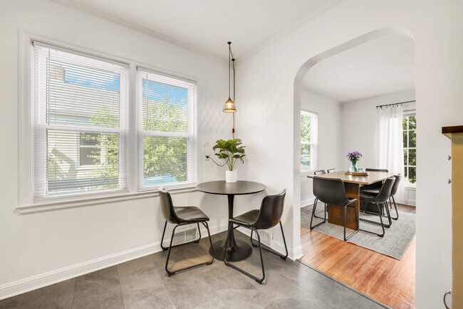 Building Photo - 5828 Lyndale Ave S