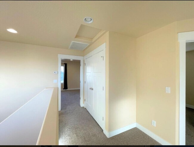 Building Photo - 873 S 110 W